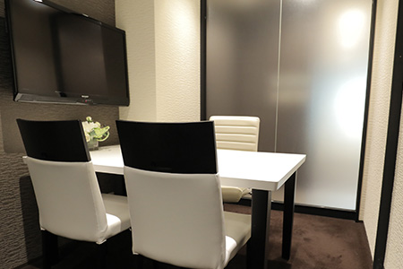 三宮駅前歯科 インプラントクリニックカウンセリングルーム