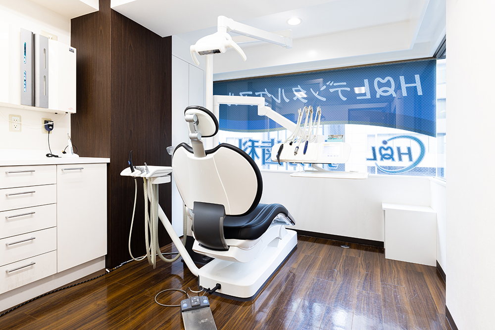 三越前駅小伝馬町歯科 ハルデンタルオフィス-診療室1