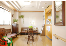 オオニシ歯科ー受付・待合室