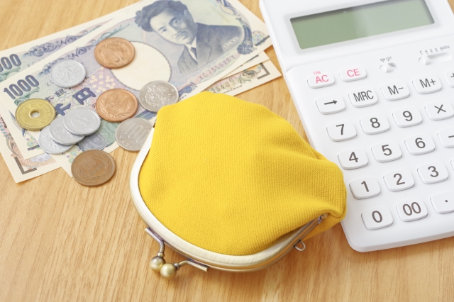 インプラントの費用相場