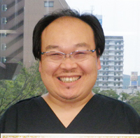 公園前中山歯科-中山 浩之先生