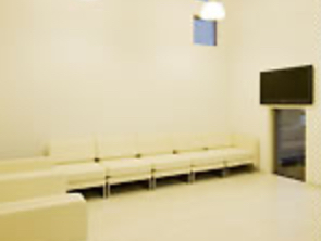 みなみがおか歯科・矯正歯科 待合室