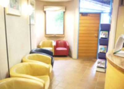 あきいけ歯科医院　待合室