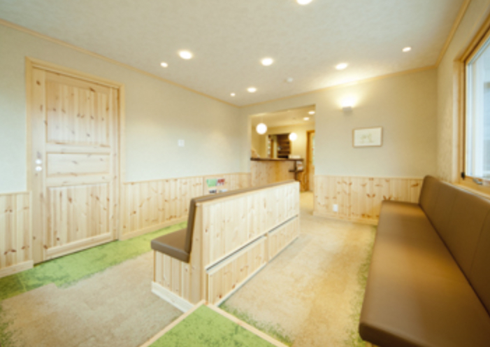 あたらし歯科医院 待合室