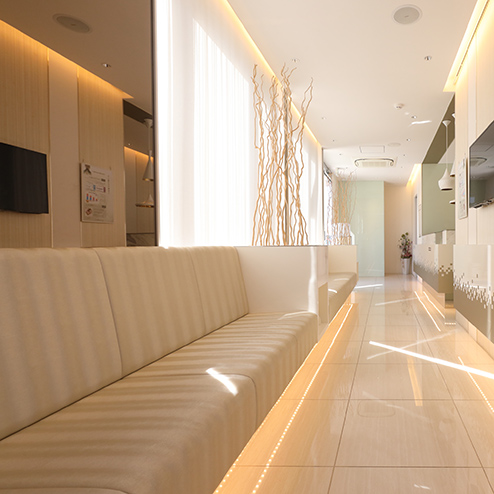 みかづき歯科クリニックー待合室