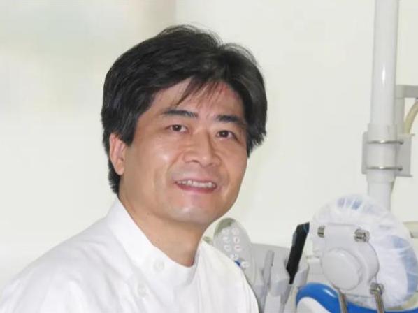 村上歯科医院院長