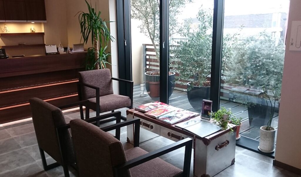 カネコデンタルオフィスー待合室