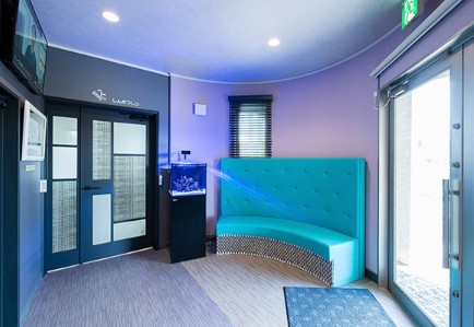 愛媛インプラントクリニックかまくら歯科外観1