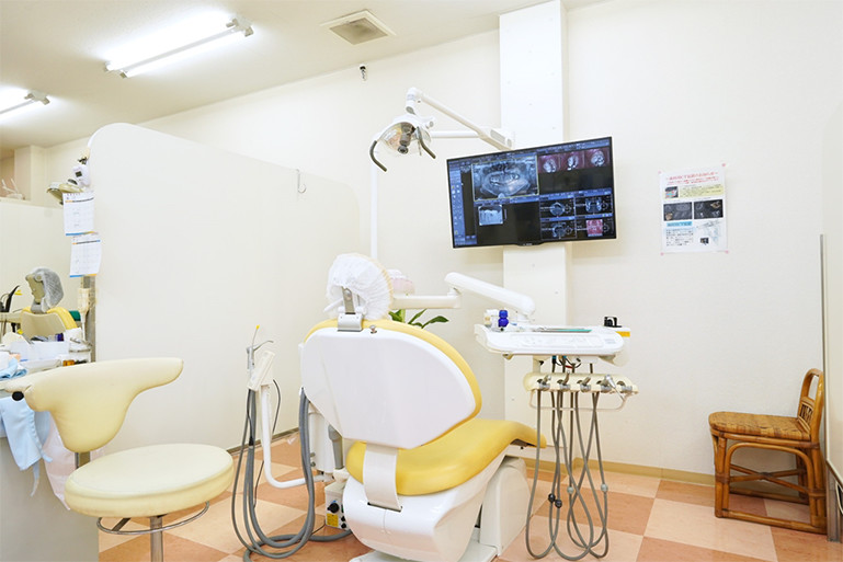 中西歯科医院-診察室1