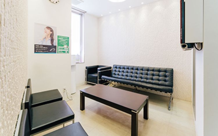 デンタルオフィス心　待合室